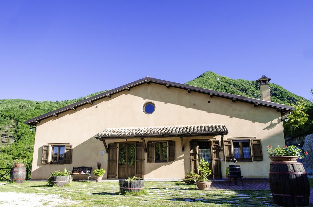 Agriturismo Pompagnano Eksteriør bilde